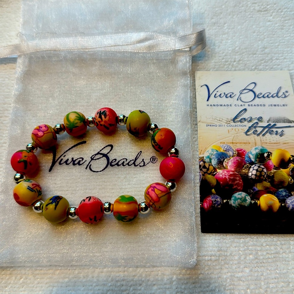 Viva Bead Bracelet with bag and label